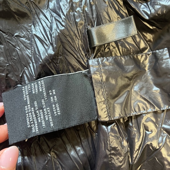 SAM. Soho Down Coat black color is Jet size XS - Picture 4 of 9